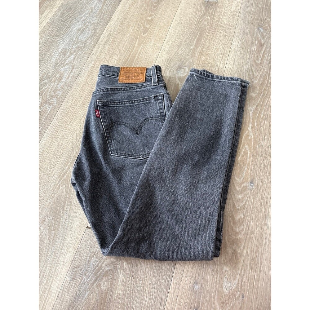 Levi’s Wedgie Jeans